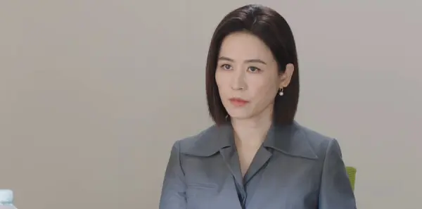 巨塔之后第15集剧照