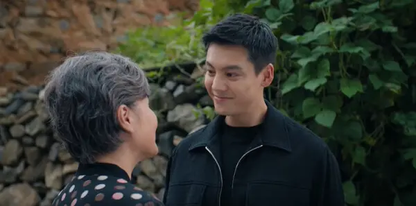 许我耀眼第6集剧照